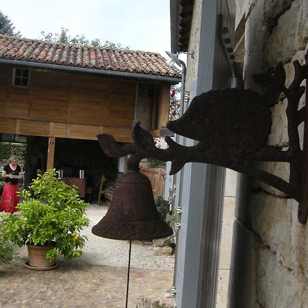 Couette Et Potager D'Antan Bed & Breakfast Melle  Exterior photo