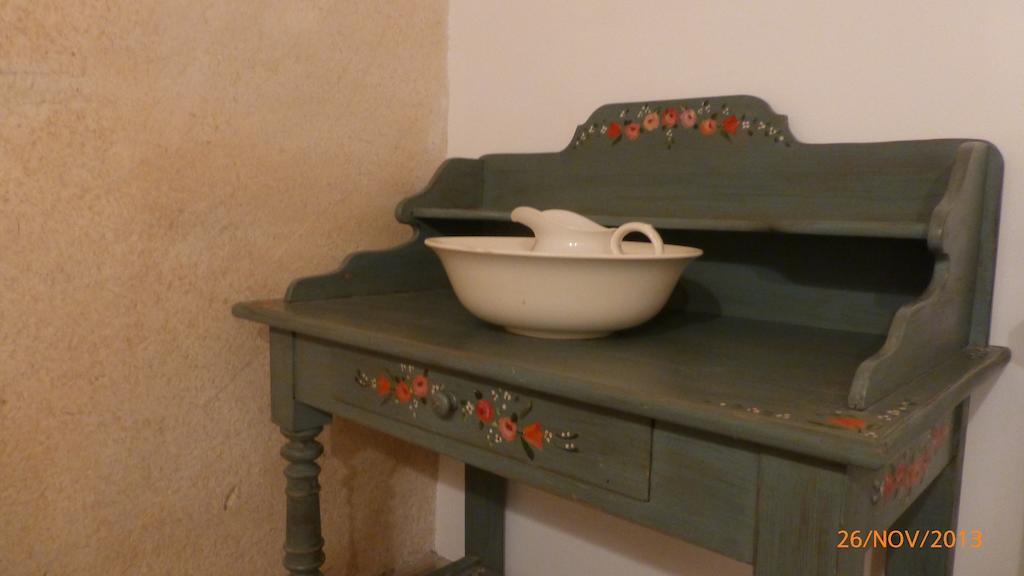 Couette Et Potager D'Antan Bed & Breakfast Melle  Room photo